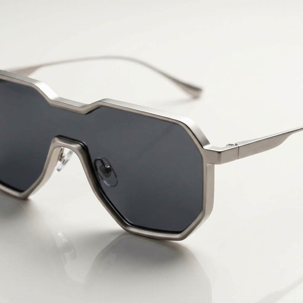 RIVOLI SILVER BLACK