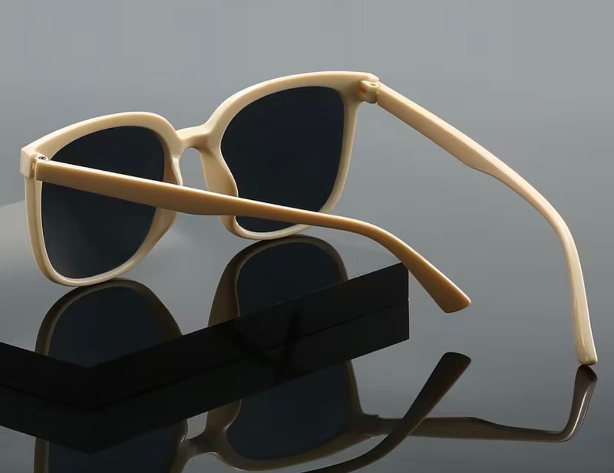 Cateye Big Wayfarer Ivory Sunglasses