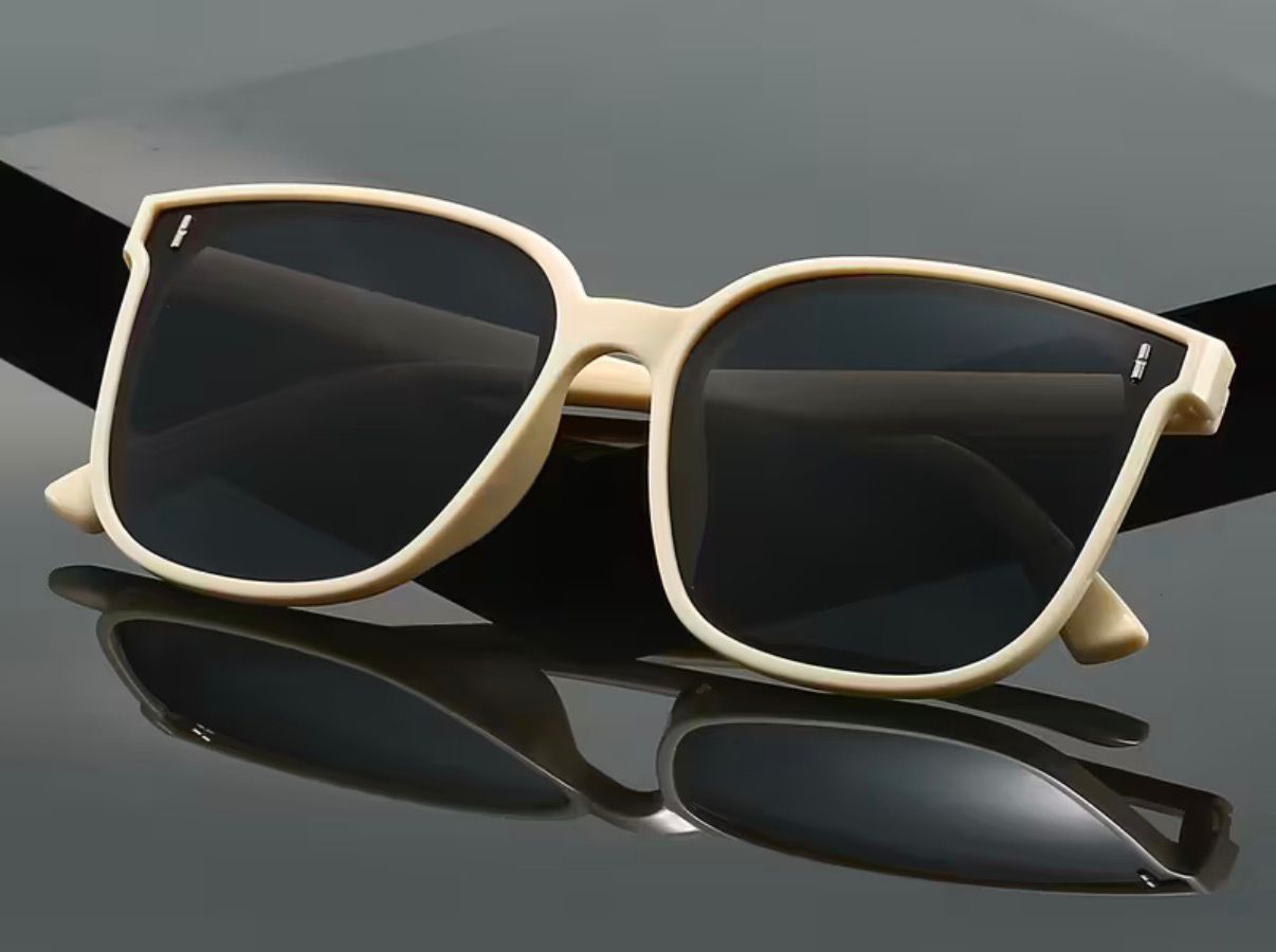 Cateye Big Wayfarer Ivory Sunglasses