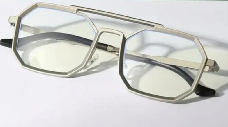222 Black Cut Silver Clear