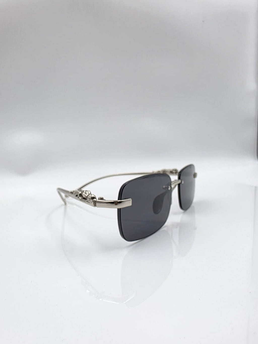 JAGUAR RIMLESS SILVER