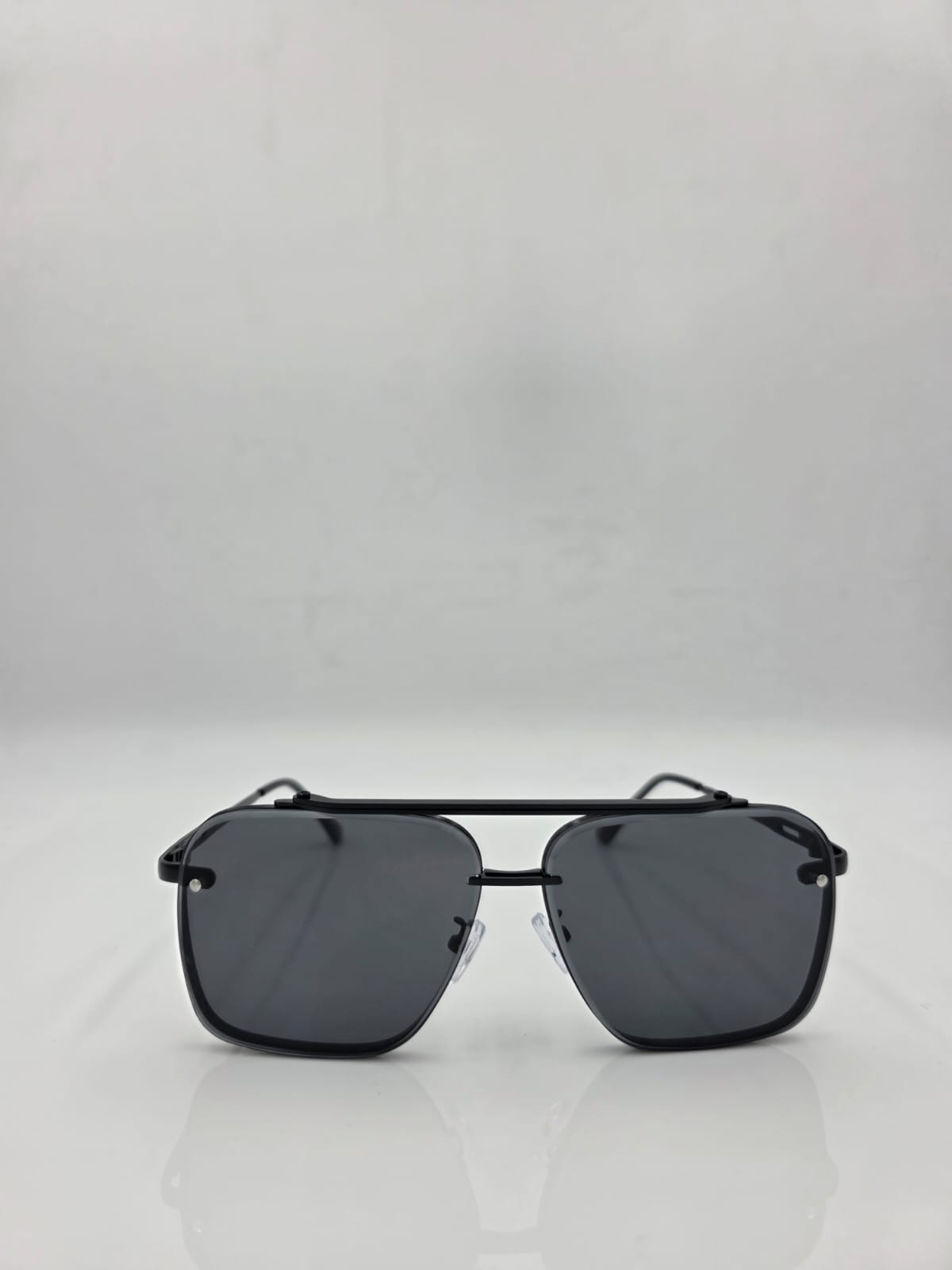 DITA BLACK